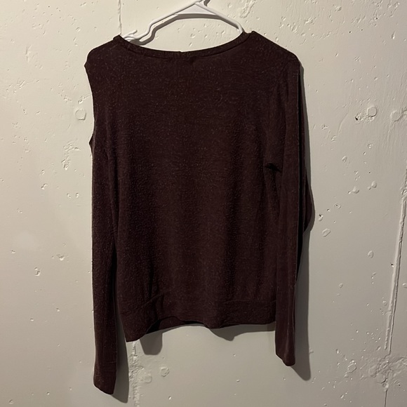 LNA Pullover Cutout Brushed Fuzzy Sweatshirt Wine XS - Picture 9 of 10